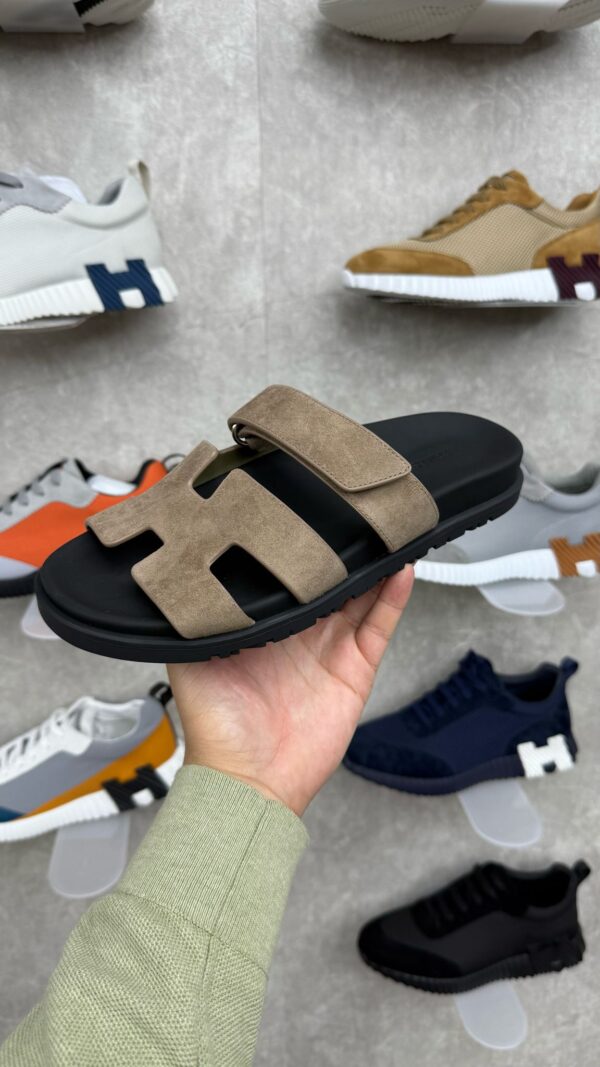 Hermes Sandalen Bruin Suede