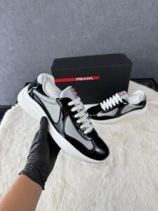 Prada Cups Black White