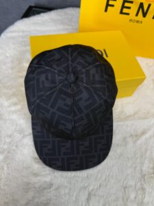 Fendi Zwarte Pet - Afbeelding 4