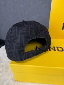 Fendi Zwarte Pet - Afbeelding 6