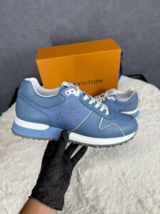 Louis Vuitton Trainers Baby Blue - Afbeelding 2