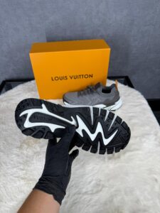 Louis Vuitton Tatic Grijs Sneakers - Afbeelding 4
