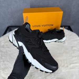 Louis Vuitton Tatic Black White