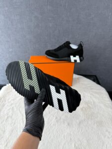 Hermes Bouncing Sneakers Black Suede, White Logo - Afbeelding 3