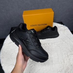 Louis Vuitton Classic, Black on Black