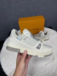 Louis Vuitton Trainers Beige Grey - Afbeelding 2