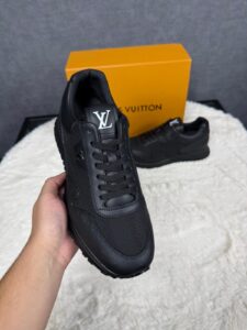 Louis Vuitton Sneakers, Monogram, Black on Black - Afbeelding 4