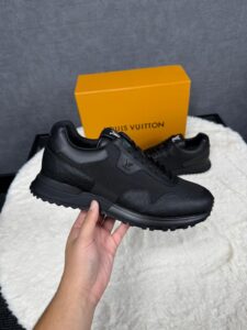 Louis Vuitton Sneakers, Monogram, Black on Black - Afbeelding 3