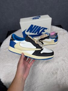 Nike Air Jordan 1 Low Travis Scott Sail/Military Blue - Afbeelding 2