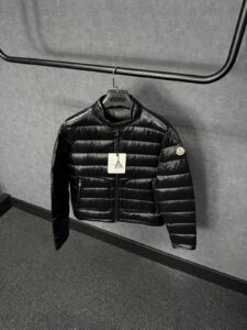 Moncler Acorus Dons Jacket High Quality + NFC