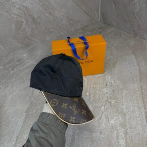 Louis Vuitton LV Get Ready Cap Glimmende Black
