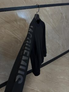 Jacquemus Sweater Black, Arm Letters - Afbeelding 3