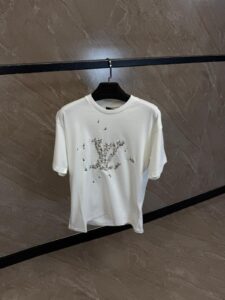 Louis Vuitton White T-Shirt, Big Logo