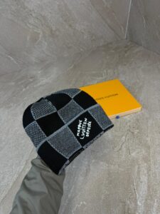 Louis Vuitton Damier Heritage Beanie Black Grey - Afbeelding 2