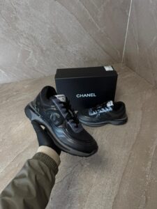 Chanel Sneakers Black Daily Iridescent/purple Accent