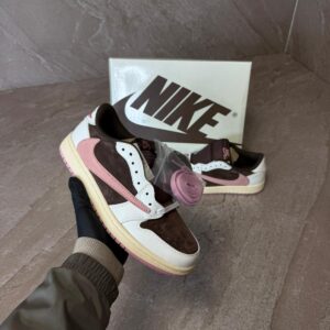 Nike Air Jordan 1 Low Travis Mocha