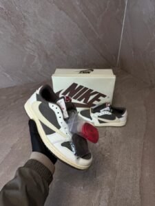 Nike Air Jordan 1 Low Travis Scott Reverse Mocha