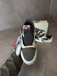Nike Air Jordan 1 Low Travis Scott Reverse Mocha - Afbeelding 2