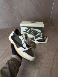 Nike Air Jordan 1 Low Travis Scott Medium Olive